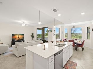 17520 Gawthrop Dr #303, Bradenton, FL 34211