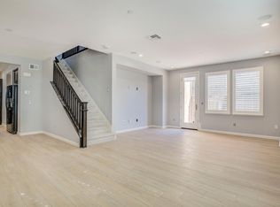 52 Sluice Way, Folsom, CA 95630