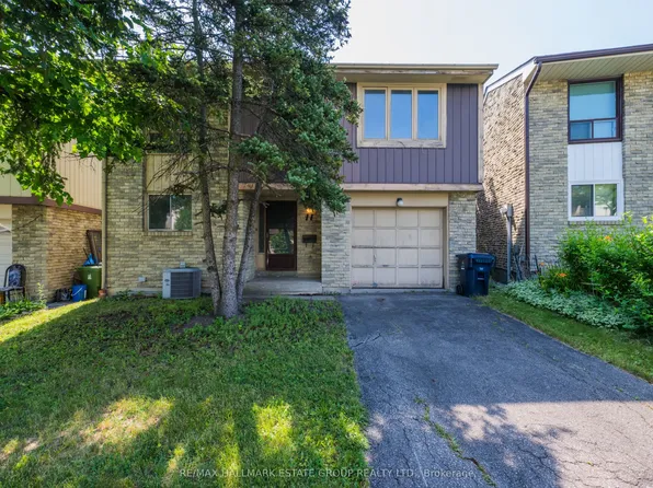 11 Pumfrey Cres, Toronto, ON M9V 4L5