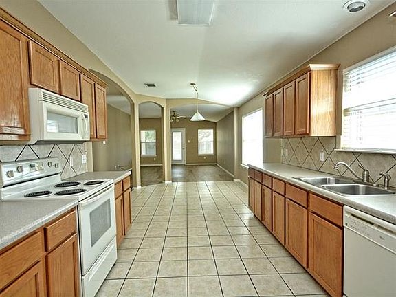 3rd image of 207 Peaceful Haven Way