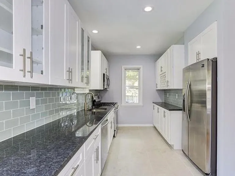 439 Park Ave — Photo 7