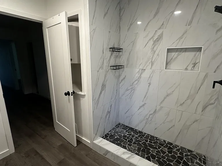 2156 Carlmont Dr #3 — Photo 24