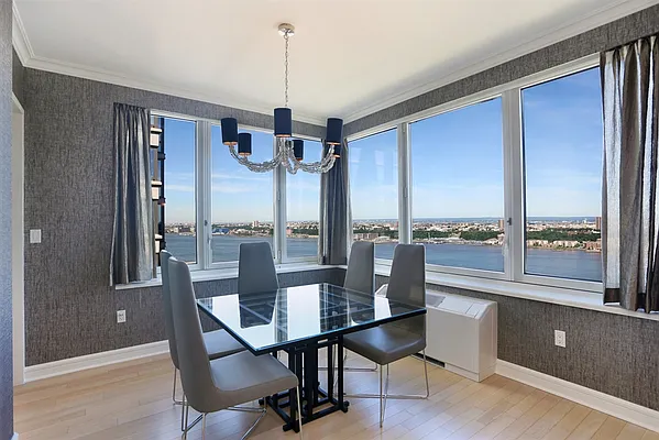Sold by Corcoran | media 3