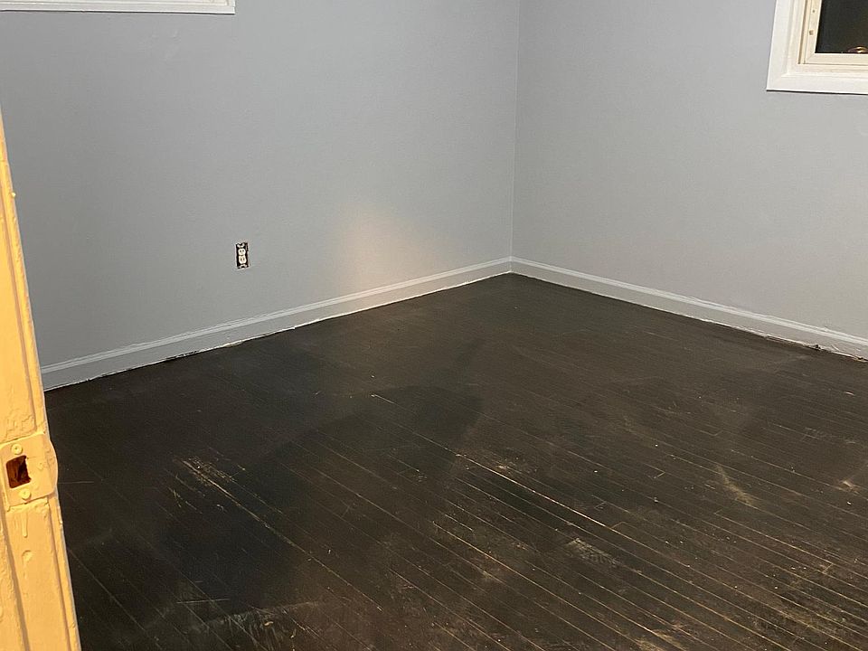 1931 Lexington Pkwy, photo 3