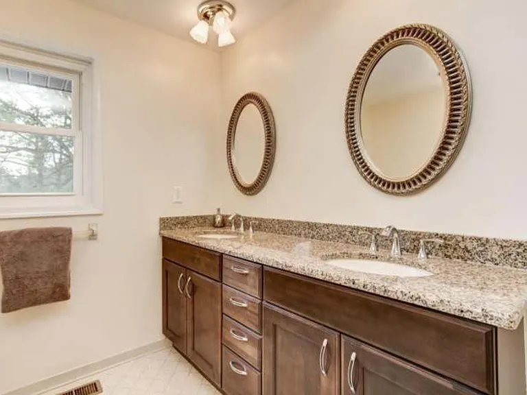 6636 Isle Of Skye Dr #4 — Photo 31