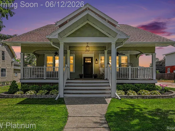 404 N Main St, Capac, MI 48014