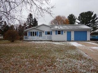 1033 Barnard St, Antigo, WI 54409