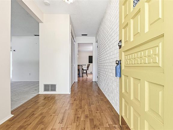 2nd image of 1904 Granada Ct