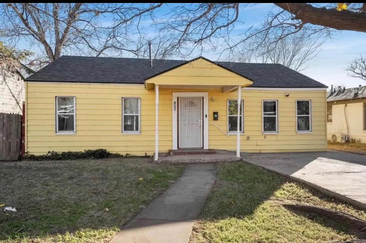 2 bed, 1108 sqft, $1,300 — Photo 1