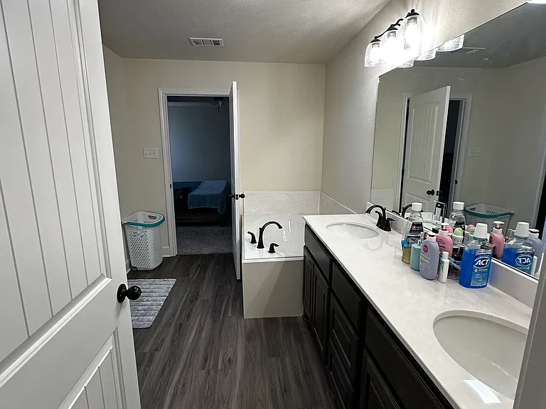 900 Dove Chase Ln — Photo 17