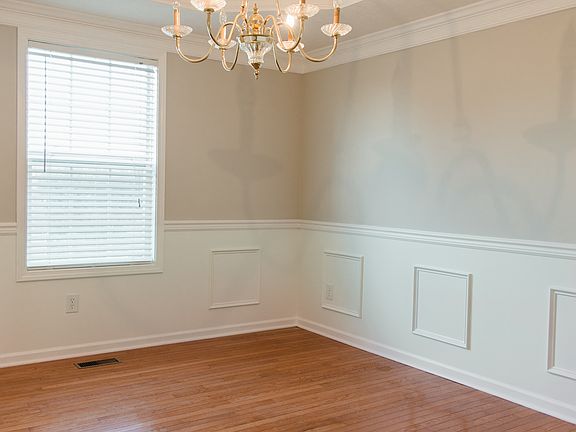 2nd image of 3309 Vickie Karen Dr