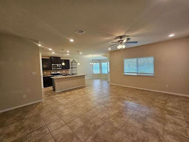 303 Tapaderos Path — Photo 6