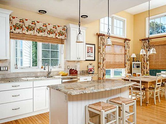 4th image of 35 Ivy Garden Way #35