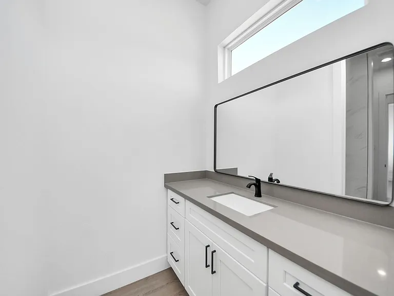 4133 E Toliver St — Photo 29