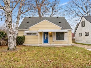 23832 Brittany Ave, Eastpointe, MI 48021