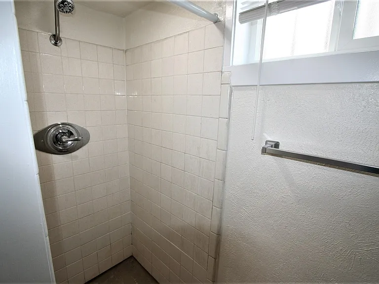 600 E 9th Ave #2 — Photo 6