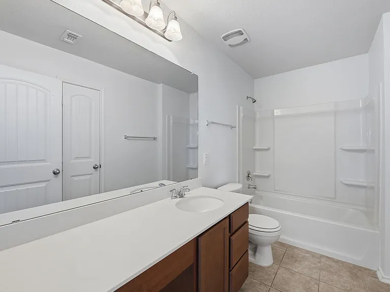 13535 Abraham Lincoln St — Photo 32