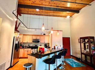 723 S Neil St APT 208, Champaign, IL 61820