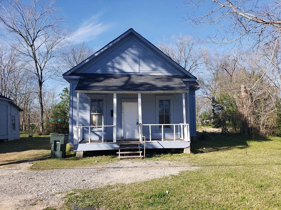 2nd image of 1024 Prince St