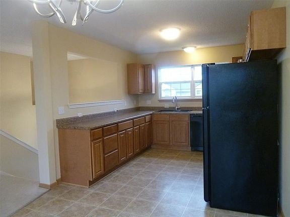 5th image of 2702 Devin Dr