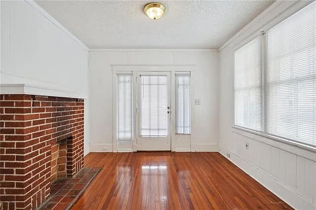 615 Bellecastle St — Photo 3