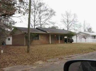 114 N Pine Dr, Union, MS 39365