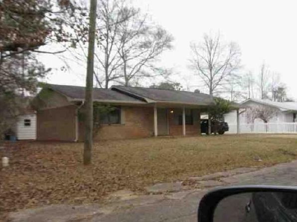114 N Pine Dr