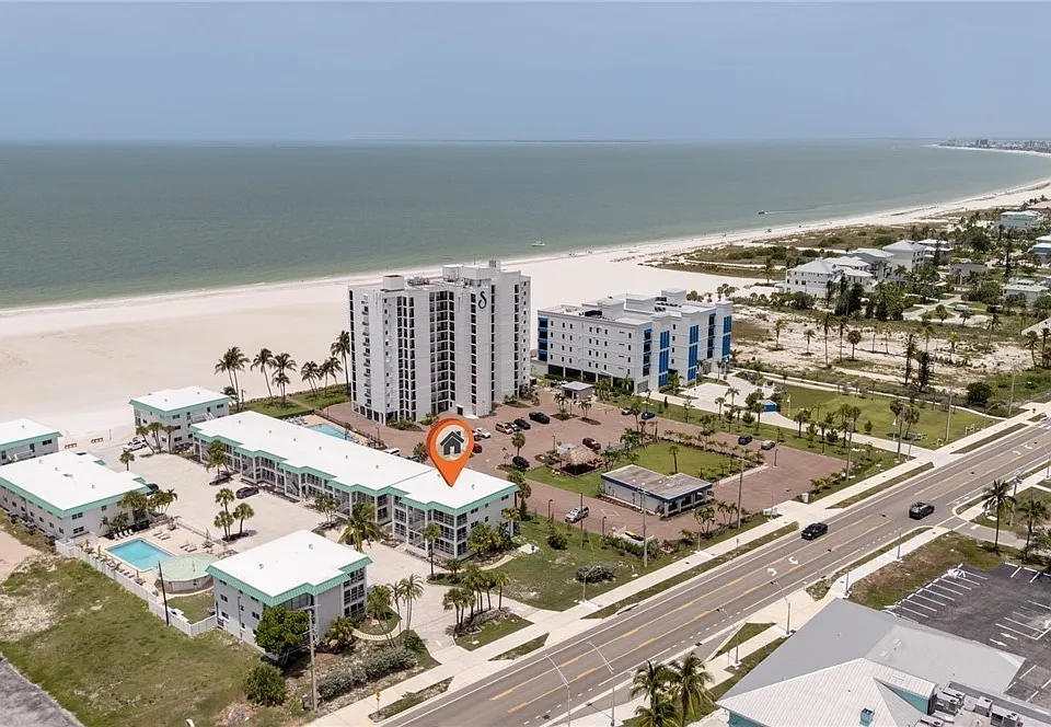 6500 Estero Blvd #H302