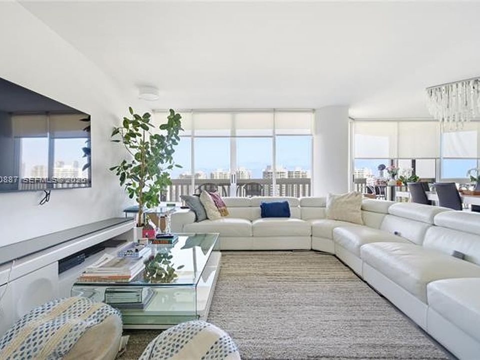 1st image of 1000 W Island Blvd APT 2806