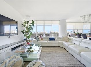 1000 W Island Blvd APT 2806, North Miami Beach, FL 33160