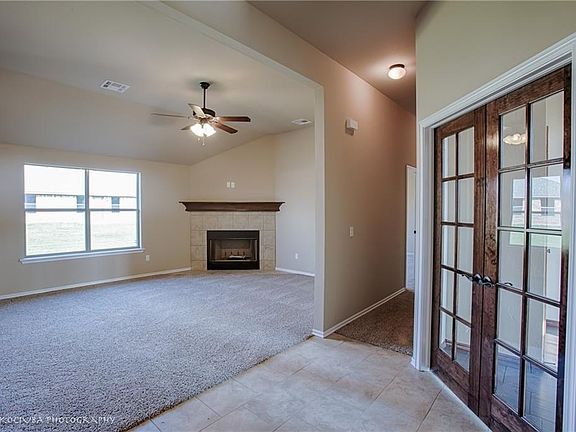 OPEN LIVING CONCEPT - with office/bedroom with French doors & wood floors
