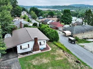 80 Cherry St, Cressona, PA 17929