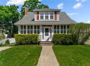 64 Dyer Ave, Riverside, RI 02915