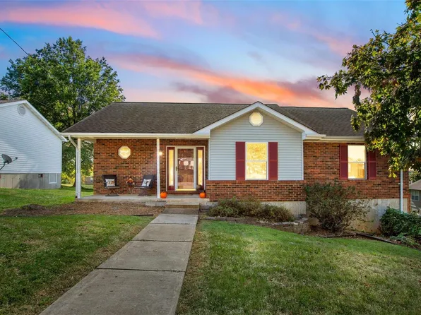 240 Park Hill Dr, Union, MO 63084