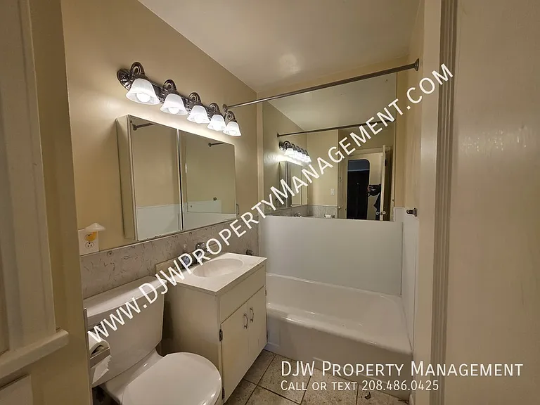 624 W Linden St — Photo 11