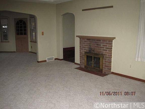 2nd image of 209 Ash Ave N