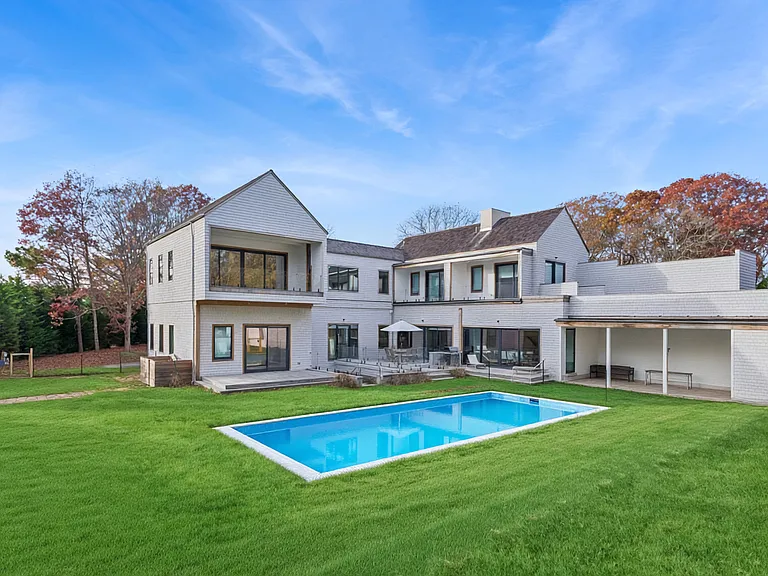 1 Judson Ln — Photo 2