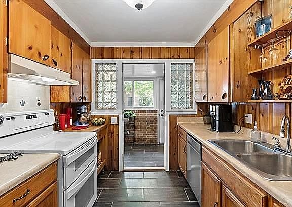 5th image of 609 S 1st St #A