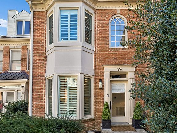 2nd image of 106 Forest Place Cir