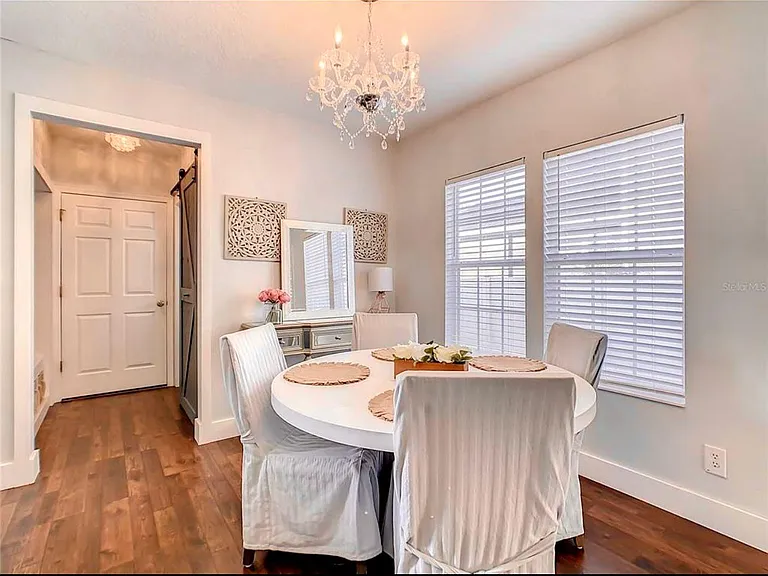 1102 Goldenaster Ct — Photo 10