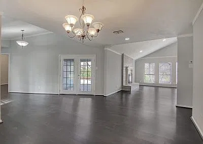 4 bed, 2.5 bath, 2715 sqft, $2,895 — Photo 3