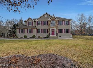 45 Whitman Ln, Albrightsville, PA 18210