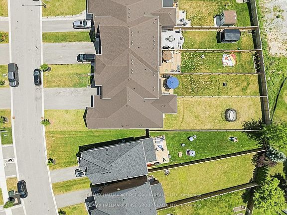 3rd image of 38 Southampton St