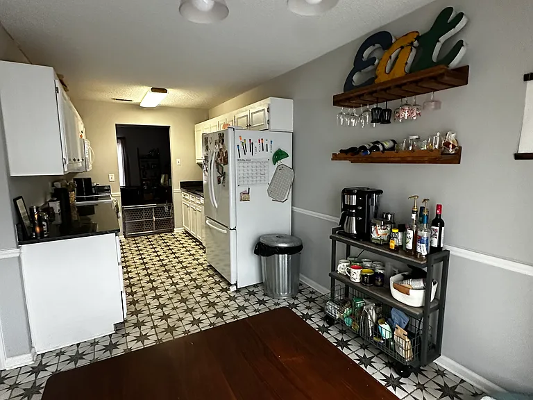 529 Darby Glen Ln — Photo 6