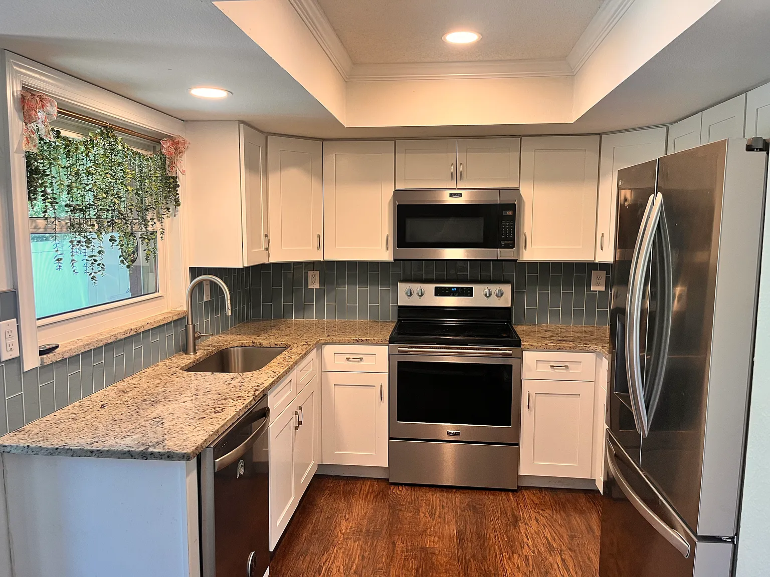 641 Fairwood Forest Dr — Photo 3