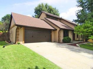 2428 Old Cape Rd, Jackson, MO 63755