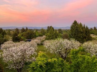 1078 Anita Ln, Sebastopol, CA 95472