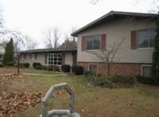 218 Hillcrest Dr, Hamilton, IL 62341