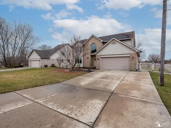 5031 Redwood Dr, Monroe, MI 48161