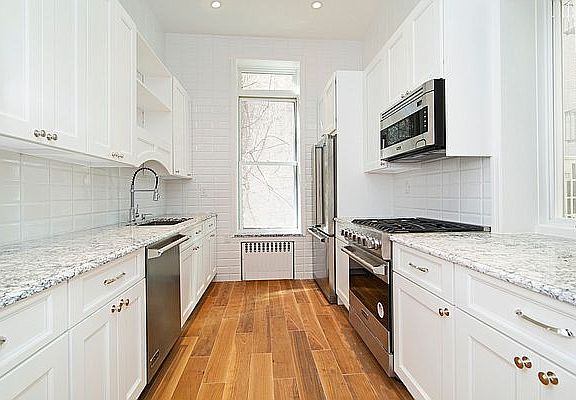 5th image of 615 W End Ave #2